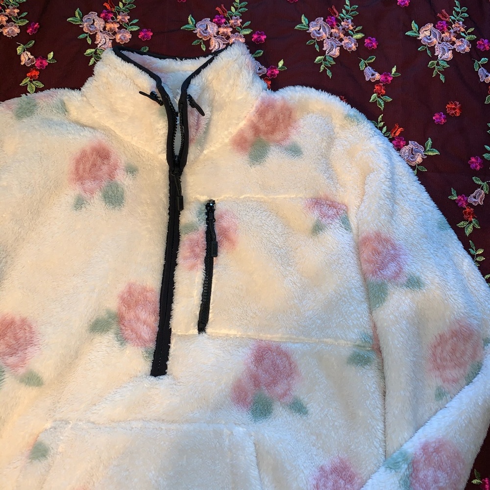 VS PINK SHERPA SWEATSHIRT